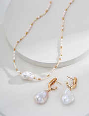 Blisseu Minimalist Baroque Natural Pearl Necklace