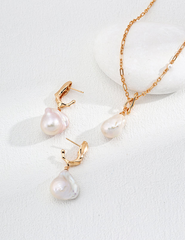 Blisseu Baroque Natural Pearl Earrings