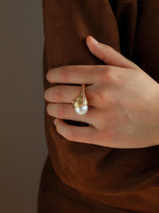 Blisseu Vintage Floral Orb Baroque Pearl Rings